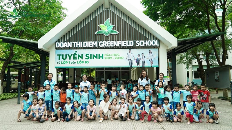 Cùng các bạn nhỏ lớp MGL A3 tham gia chuyến  School Tour  tại trường Phổ thông liên cấp Đoàn Thị Điểm Greenfield  trong khu đô thị xanh Ecopark